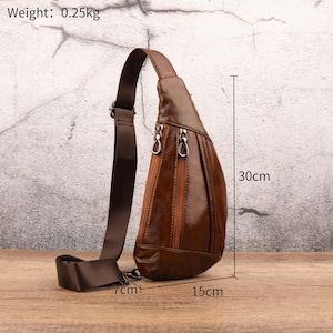 Bolso bandolera de cuero genuino para hombres y mujeres Bolsos cruzados triangulares Bolso de pecho Mochila informal con hombro cruzado Regalo para él y ella imagen 5