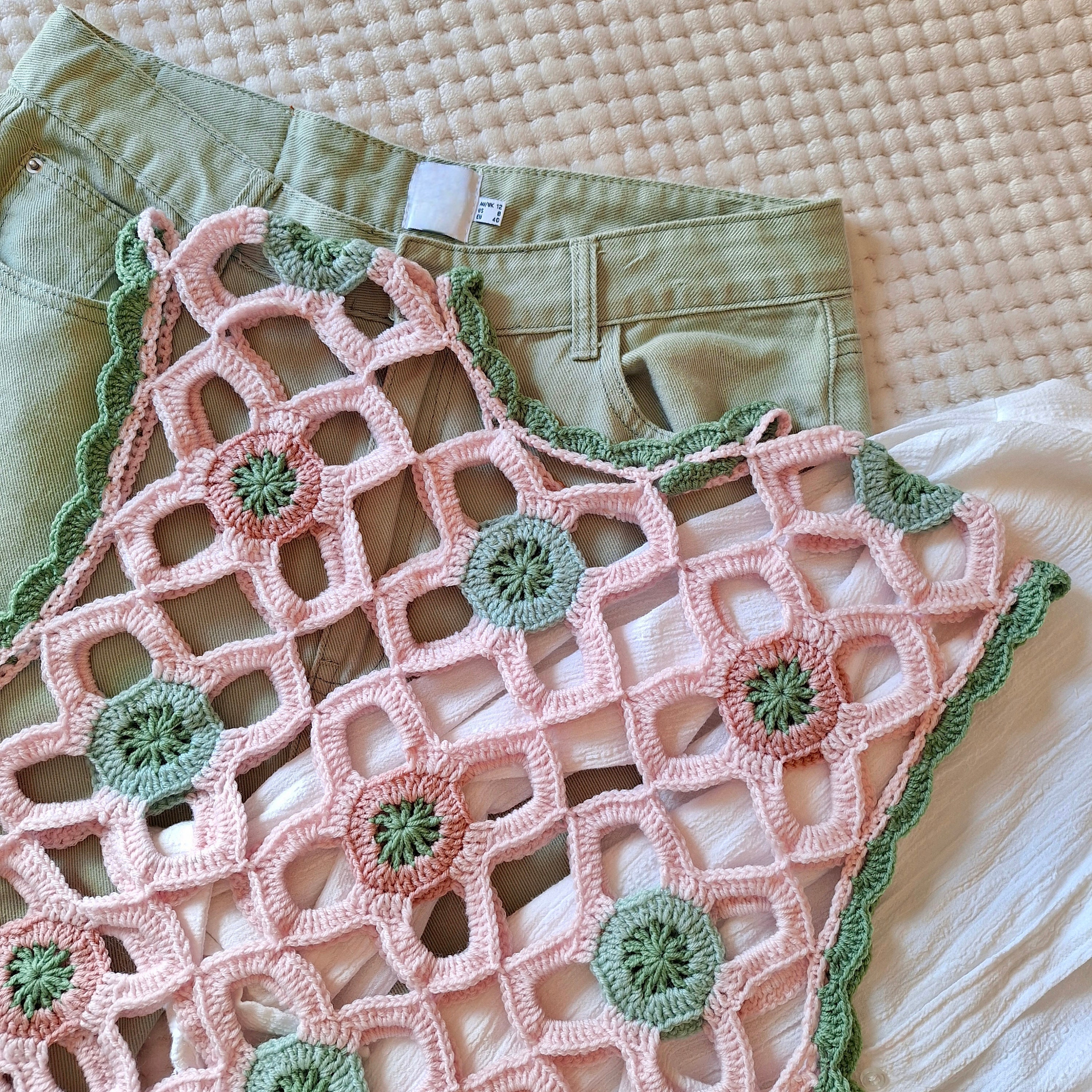 MEDI SHELL MOTIF CROCHET KNIT VEST