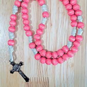 Children&#39;s Paracord Rosary (Girl)