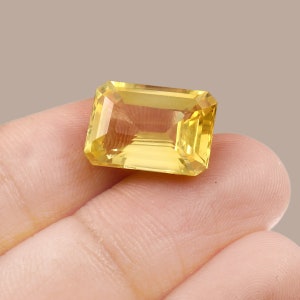 AAA Ceylon Yellow Sapphire: Radiant Cut Loose Gemstone (12x16mm)