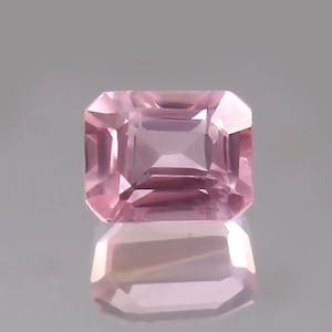 AAA Pink Madagascar Morganite Gemstone: Radiant Cut, 3 Ct