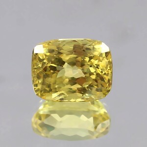AAA Ceylon Yellow Sapphire: 5 Ct Cushion Cut Gemstone