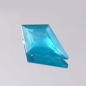 AAA Green Blue Parti Sapphire: Ceylon Loose Gemstone, 6 Ct