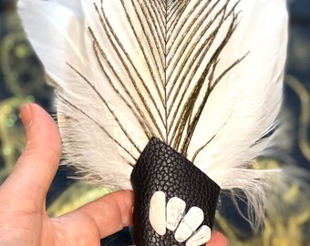 Feathers wand, Ceremonial Smudge Feather Fan, wall decor, Crystals in feather, Seashells divination tool, Sacred Space cleansing, Handmade