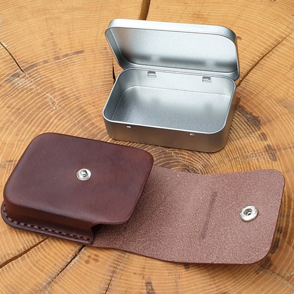 Bushcraft Storage Tin and Pouch, Forage Tin, Camping Storage, Bushcraft Hacks, Bushcraft Altoid Tin, Tobacco Tin, Tobacco Pouch, Pipe Smoke