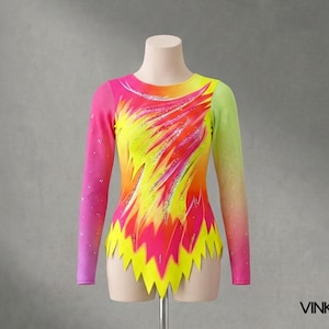 Maillot Gimnasia Rítmica Competición - Diseño Fuego Neón Rosa y Amarillo - Maillot con Cristales - Traje Rítmica Niña y Mujer - Memphis