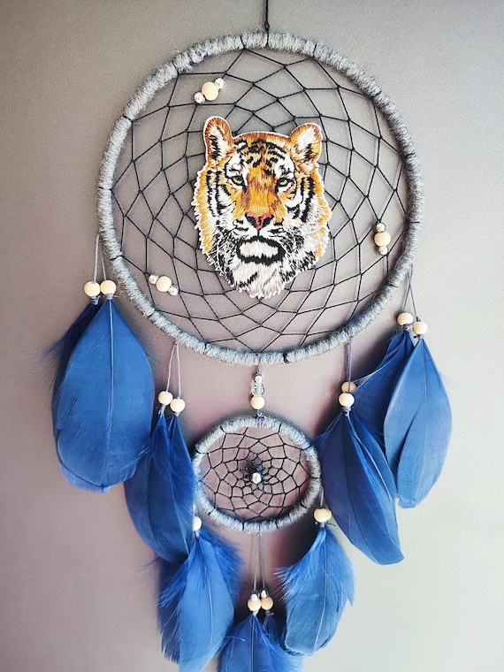 ネイティブアメリカン風のドリームキャッチャーブルー、タイガー