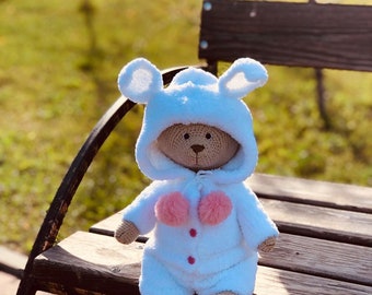 Pattern of knitted overalls - bunnies for a bear amigurumi