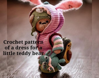 Crochet pattern of a dress for a little teddy bear