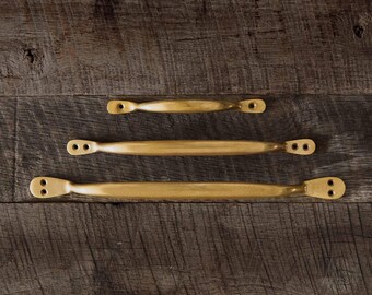 Rounded Pull Handle | Aged Brass