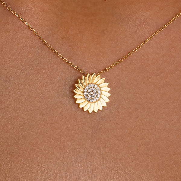 Sunflower Necklace , 14K Gold Plated Sunflower Necklace , Minimalist Necklace , Gift For Valentines Day , Gift For Wife , Women For Necklace