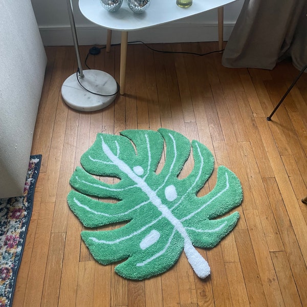 Handmade Monstera Leaf Rug - Tropical Botanical Decor with Lifelike Design - Acrylic Wool Blend Nature-Inspired Rug for Living Room  