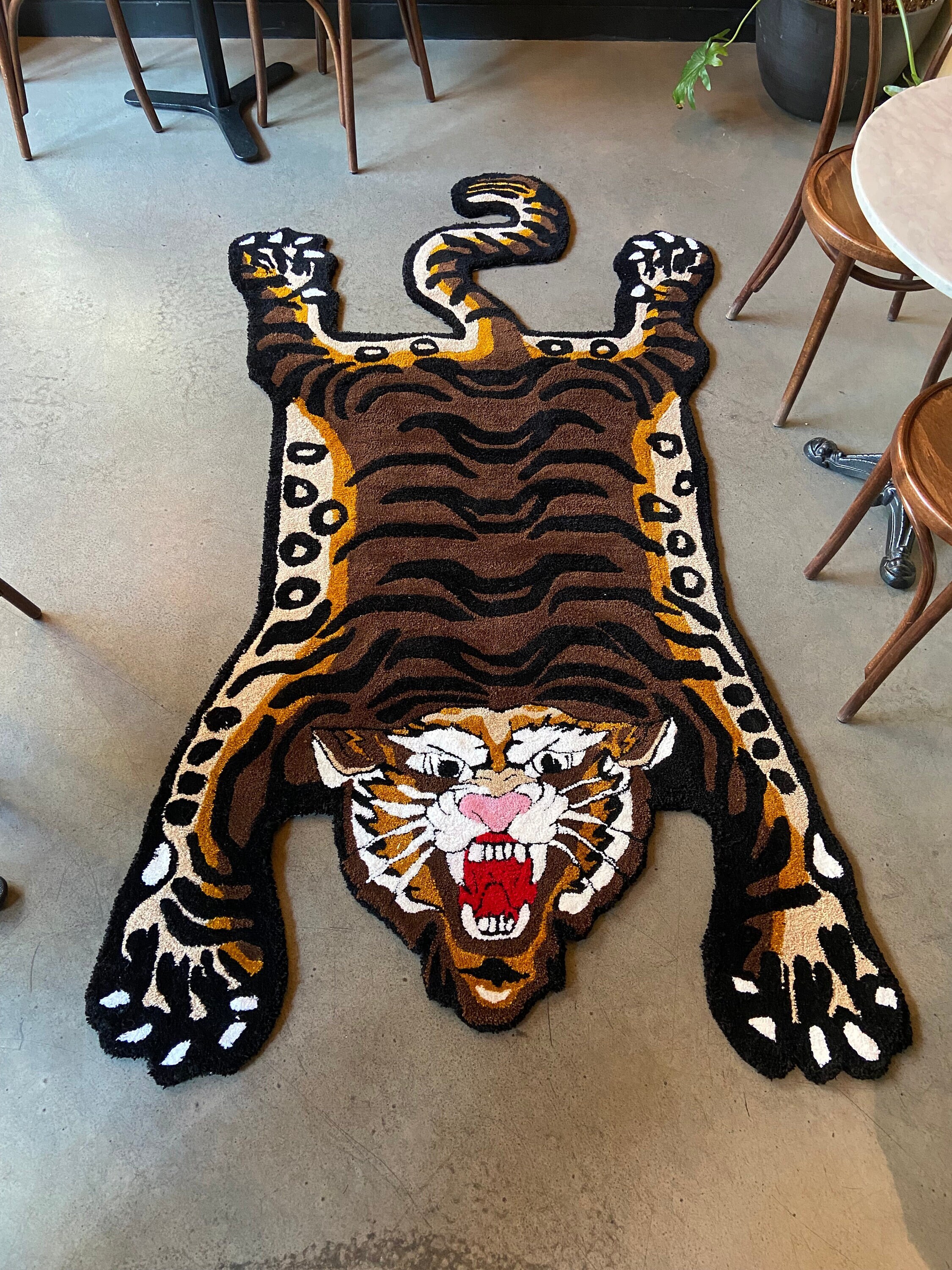 ACME Furniture TIBETAN TIGER RUG Sチベタンラグ TIBETAN TIGER RUG S チベタンラグ（ラグ・マット）｜ACME
