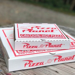Étiquette de boîte à pizza Pizza Planet Design instantané Corjl numérique PDF SVG JPG