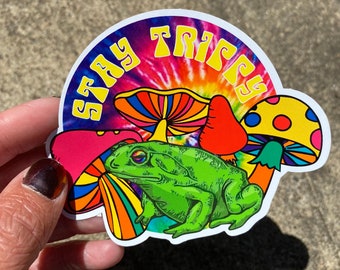 Pegatina Stay Trippy: Arte psicodélico de ranas y hongos