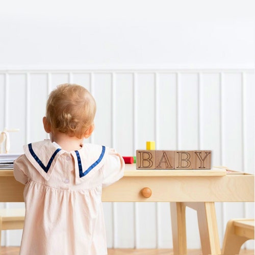 Blocs prénom, cadeau personnalisé pour les enfants, plaque de bébé personnalisée de 1,5 po., cadeaux de Noël, décoration de chambre d'enfant, cadeau de baby shower, blocs en bois, souvenir de bébé