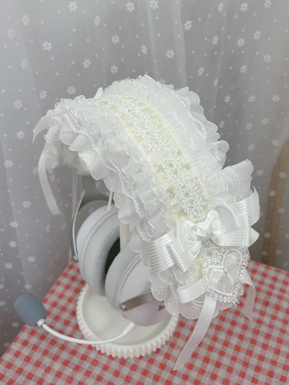 White lace Headphone Cover for AirPods Max, Sony, Bose, Beats, Sennheiser, Razer, Logitech - Kawaii Plush Headband Protector，kawaii
