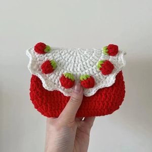 Strawberry Crochet Wallet Coin Purse Bag,Crochet Handmade Pouch,Strawberry amigurumi,hcard wallet,hanndmade wallet,handmade bag gift