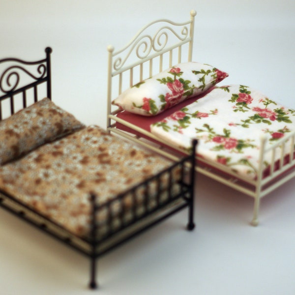 1：12 Scale ob11 bjd Dollhouse Bed,Iron Bed with quilt cover & pillow: polycotton fabric with printing,Miniature Dollhouse Bed Furniture