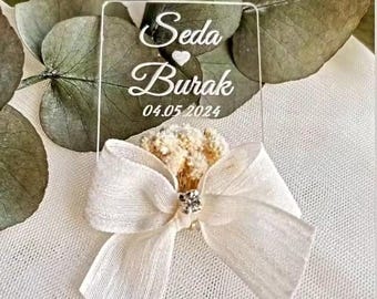 Personalized Wedding Favor Magnet: Flower Plexi Glass, Custom Guest Gift