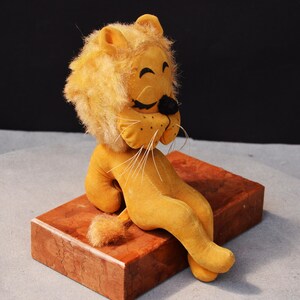 Schuco Lion - Etsy