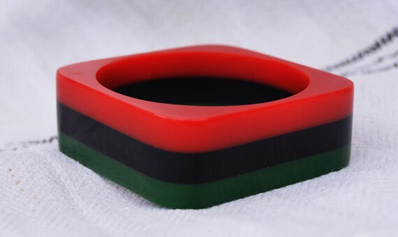Mid Century Bakelite Bangle Square Cuff Bracelet … - image 4