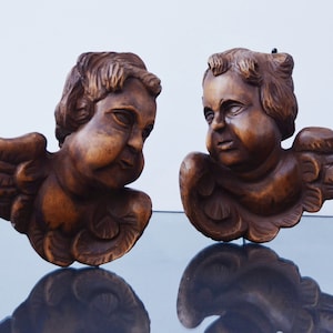 Pair of 2 Vintage Carved Wood Winged Angels Putti Cherub Italy
