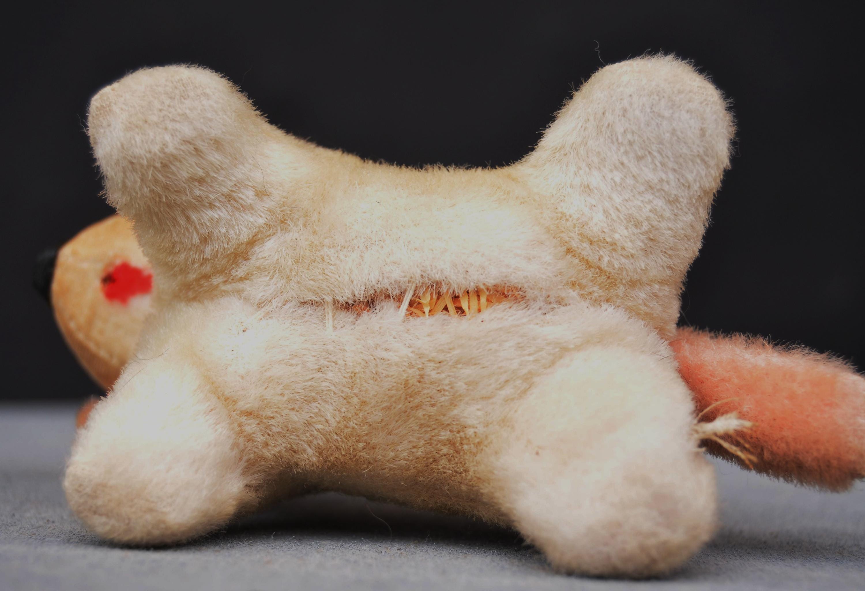 ヴィンテージのぬいぐるみ子犬：1960年代の藁詰めおもちゃ - Etsy 日本