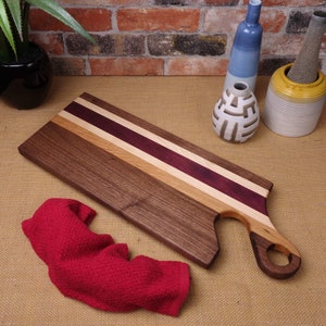 Pattern Charcuterie Board / Round Handle / Walnut Wood / Handmade Serving Board / Housewarming Gift
