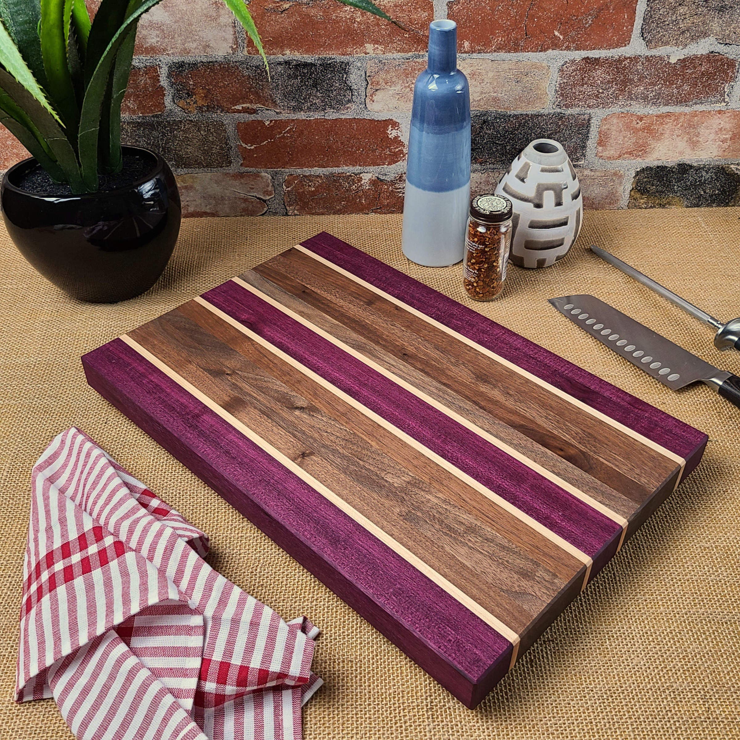 Montana Made Cutting Board with Handle in Walnut, Purpleheart and Cherry -  SMW Designs