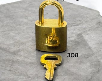 Preloved Authentic Louis Vuitton Padlock 308 with A key.