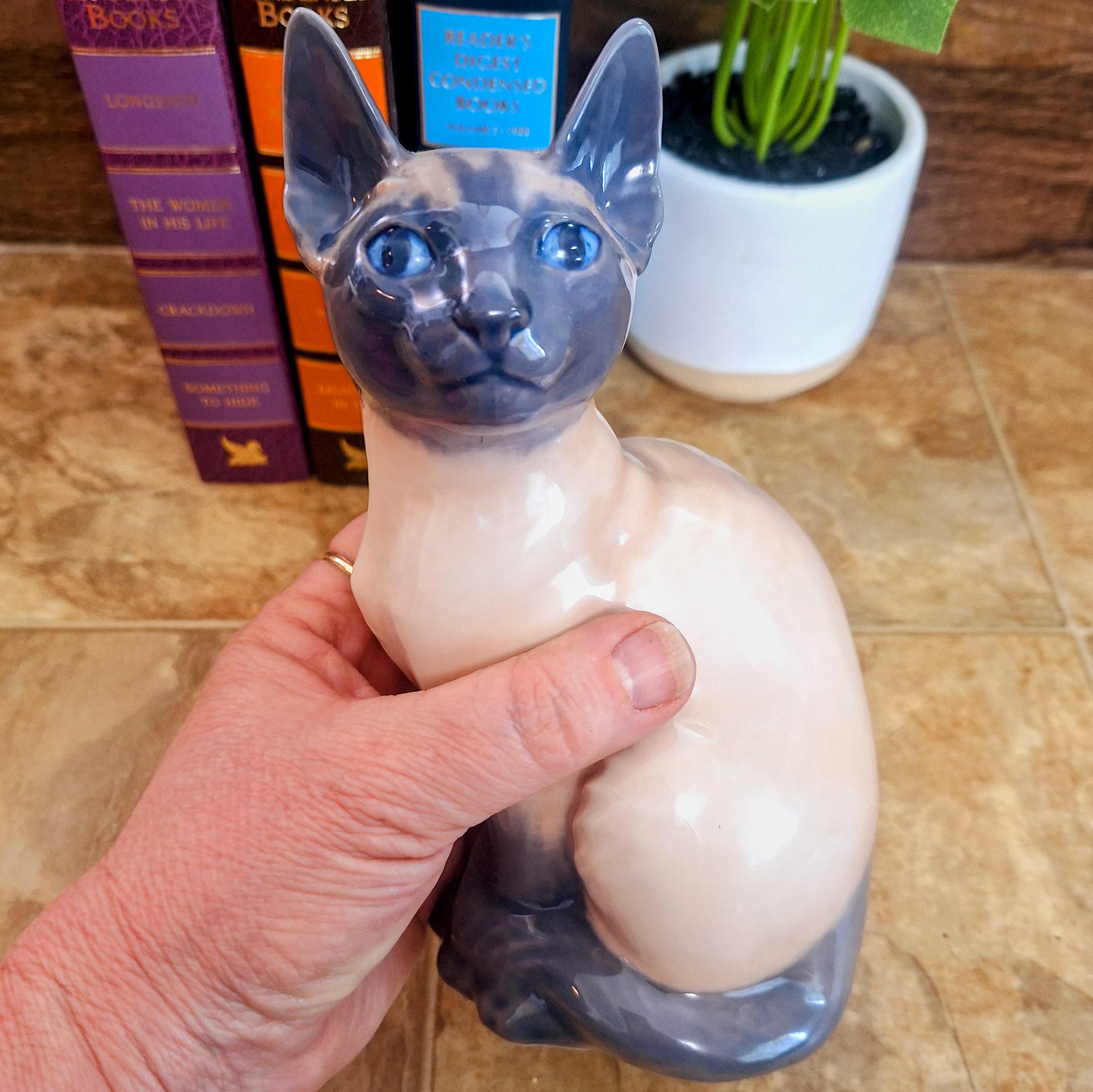 Vintage Siamese Cat Ceramic Figurine | 1970s Royal Copenhagen