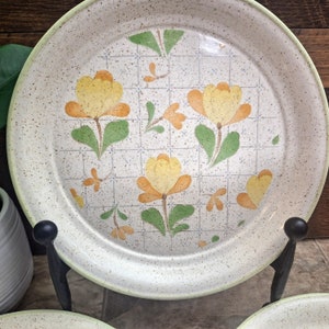 3 Vintage Japan Stoneware 7 1/2 inch Plates | Mid Century Speckled Stoneware Plates | 1970s Orange and Yellow Floral Dishes