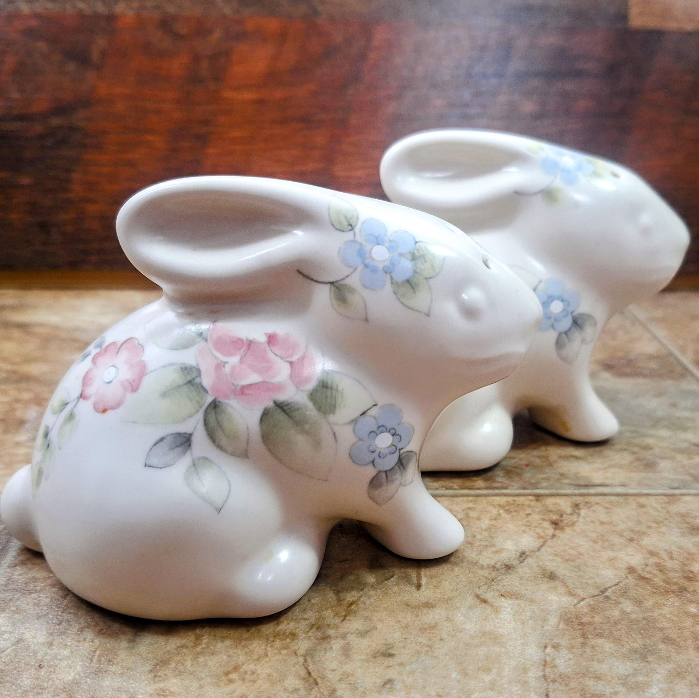 Vintage Pfaltzgraff Tea Rose Bunny Salt and Pepper Shakers - Etsy
