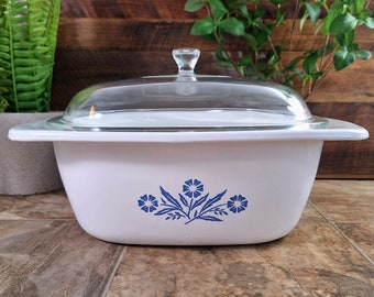 Vintage 1960s Corning Ware Dutch Oven: Cornflower Blue, Quart