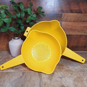 Vintage 1970s Tupperware Colanders | Choose from either 1 Quart or 2 Quart Yellow Strainers