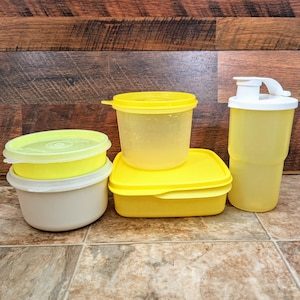 10-piece Snack Set Vintage Tupperware Yellow | Cup with Sipper Lid, Three Round Containers with Lids, Lunch-It Divided Container with Lid
