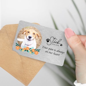 Carte portefeuille personnalisée à la mémoire d'un animal de compagnie (couleur) - « Votre patte est toujours sur notre coeur », cadeau souvenir en métal, cadeau en mémoire, animal de compagnie, monument commémoratif d'animal de compagnie