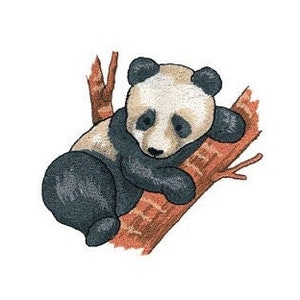 Panda en un árbol - Diseño de bordado a máquina