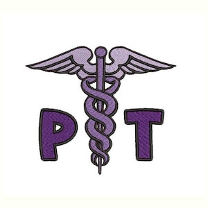 Puede incluir: Diseño bordado con un símbolo de Caduceo alado y un bastón, junto con las letras "P" y "T" en morado. El diseño es probablemente para un fisioterapeuta o un profesional médico relacionado.