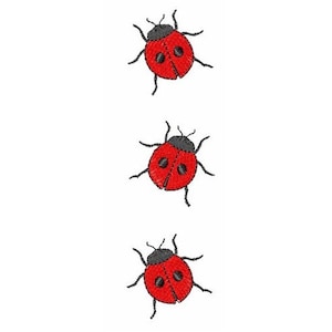 Könnte beinhalten: Drei rote Marienkäfer mit schwarzen Punkten und grauen Beinen sind vertikal auf einem weißen Hintergrund angeordnet.
