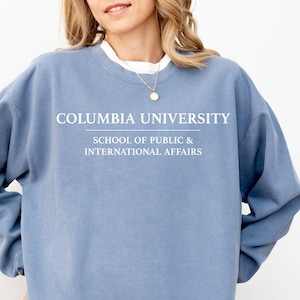 Comfort Colors Custom College Sweatshirt, Sorority Sweatshirt,Custom Design University Sweatshirt, Personalized College SSweater Gift