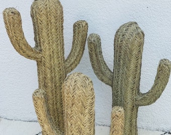 Cactus en paille tressée main sur pied 3 tailles disponibles