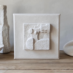 Scultura geometrica / Corpo astratto / Decorazione murale / Decorazione murale / Scultura in cartapesta / Arte moderna / Gesso / Arte murale / NEUE 027