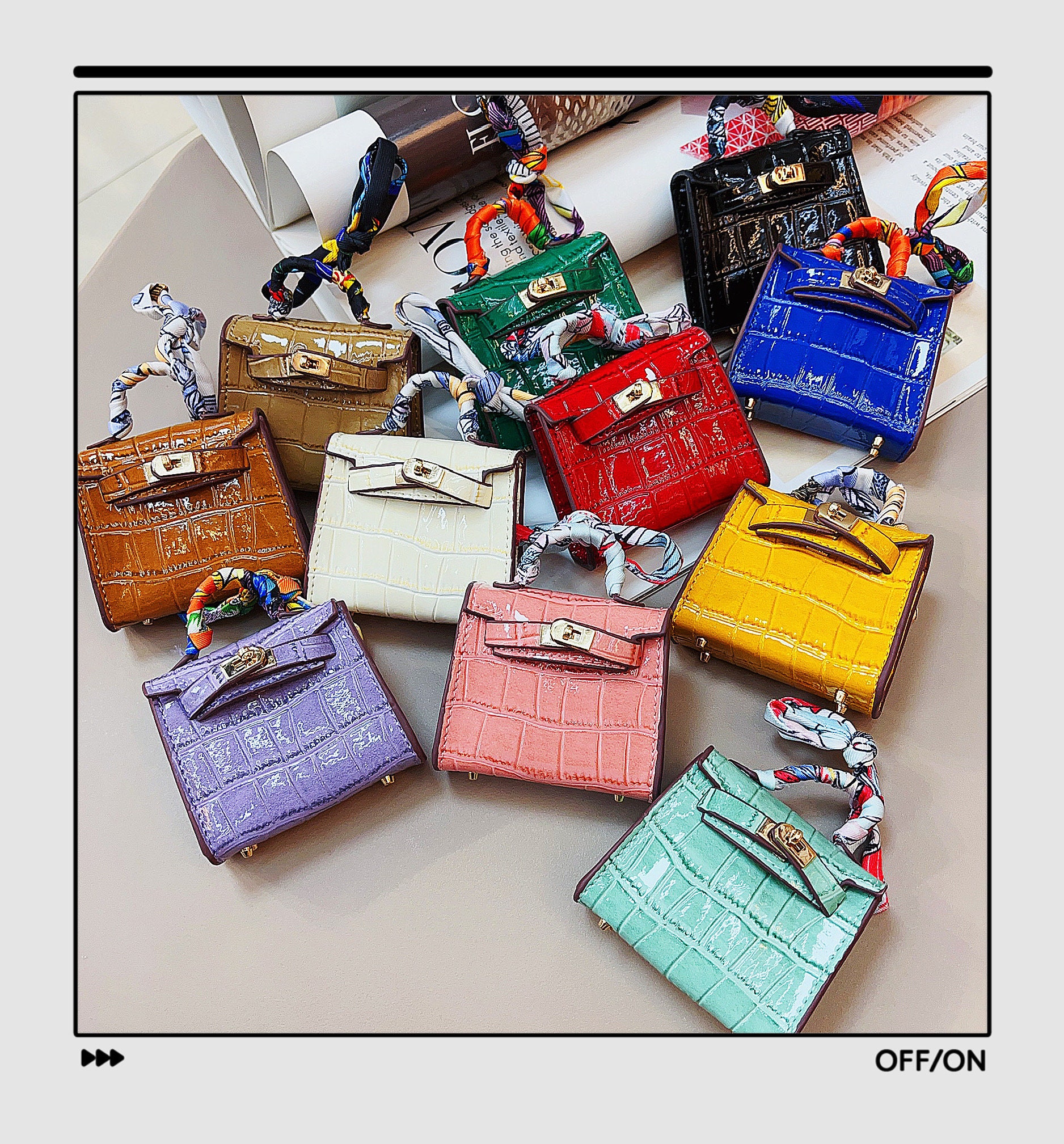 Cute Mini Pop Purse for Girls, Wristlet Keychain Wallet Lovely Fidget Key  Ring Coin Purse Bag Bubble Pop Keyring Coins Pouch Stress Reliever Toy -  China Badge Holder and Card Holder price