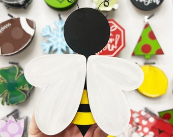 Bee Attachment | Interchangeable Sign | Interchangeable Door Hanger