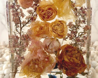 Wedding Bouquet Resin Preservation: Custom Dried Flower Keepsake