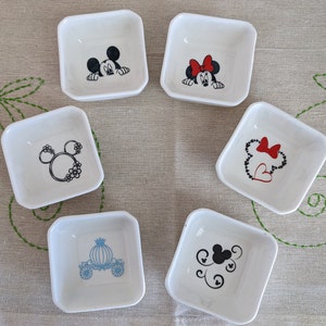 Disney jewelry Dish, Disney Cruise Fish Extender Gifts, Fish Extenders, Disney Gift, Minnie Mouse jewelry dish, stocking stuffer, gifts