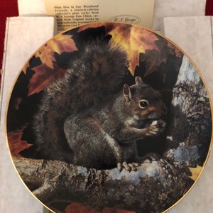 WS George/ Carl Benders &quot; Golden Season: Gray Squirrel&quot; Collector&#39;s plate