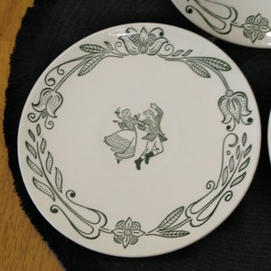 Vintage Set of 3 Royal (USA) Bucks County Bread & Butter plates measuring approximately  6 3/8&quot; diameter